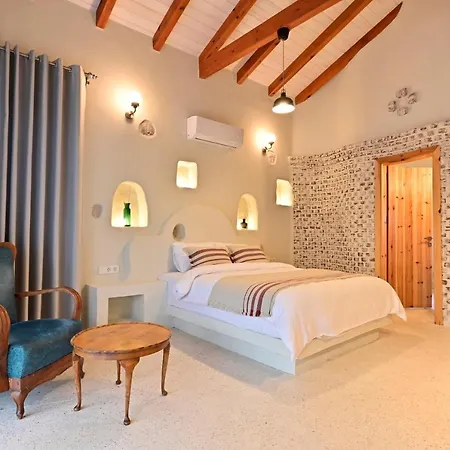 Sojoy Art Villa